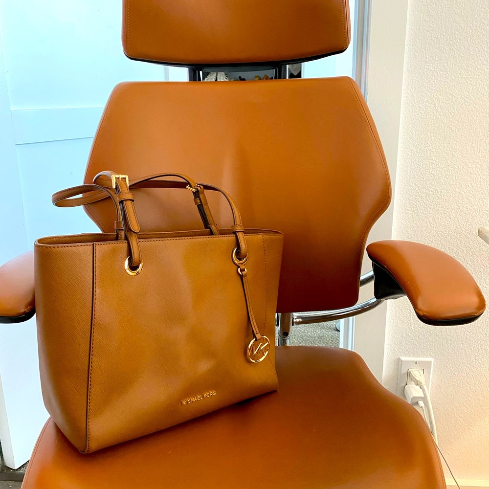 Michael Kors Tan Leather Purse /Computer case.